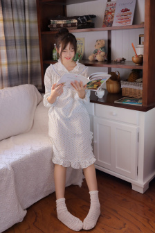 妈妈先是拒绝后是迎合的句子
